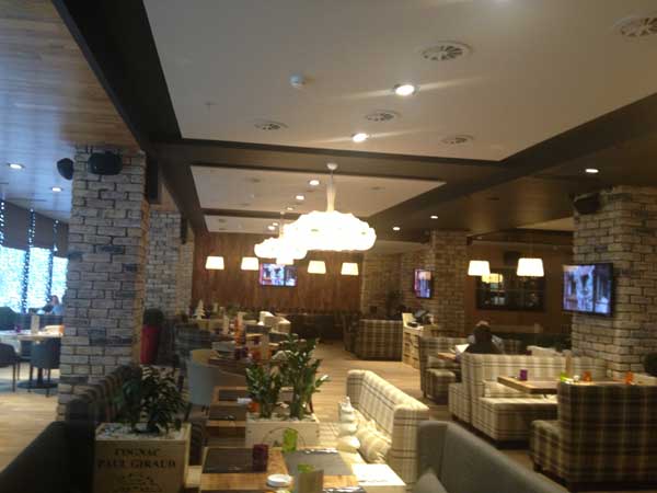 zal-restorana-Tarantino zal-restorana-Tarantino